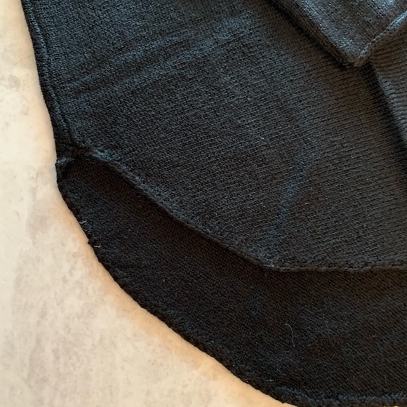 INC Black Crew Neck Shirt Tail Tunic Women’s Sweater Size Small. - Picture 5 of 7